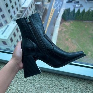 MICHELLE BOOT | PRINCESS POLLY | BLACK | SIZE 6 | NEW